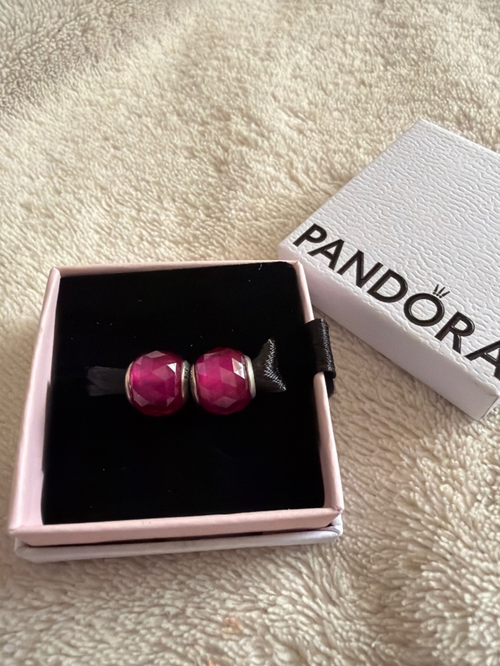 Pandora faceted bead charms - red - set of 2